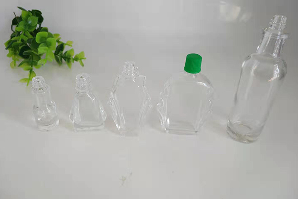 山东优质磨砂玻璃瓶定制