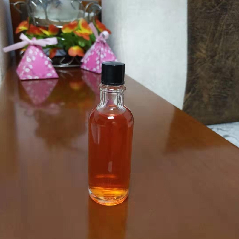 红花油瓶